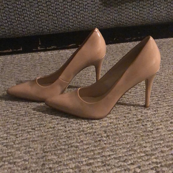 Tan Pumps - Picture 3 of 3